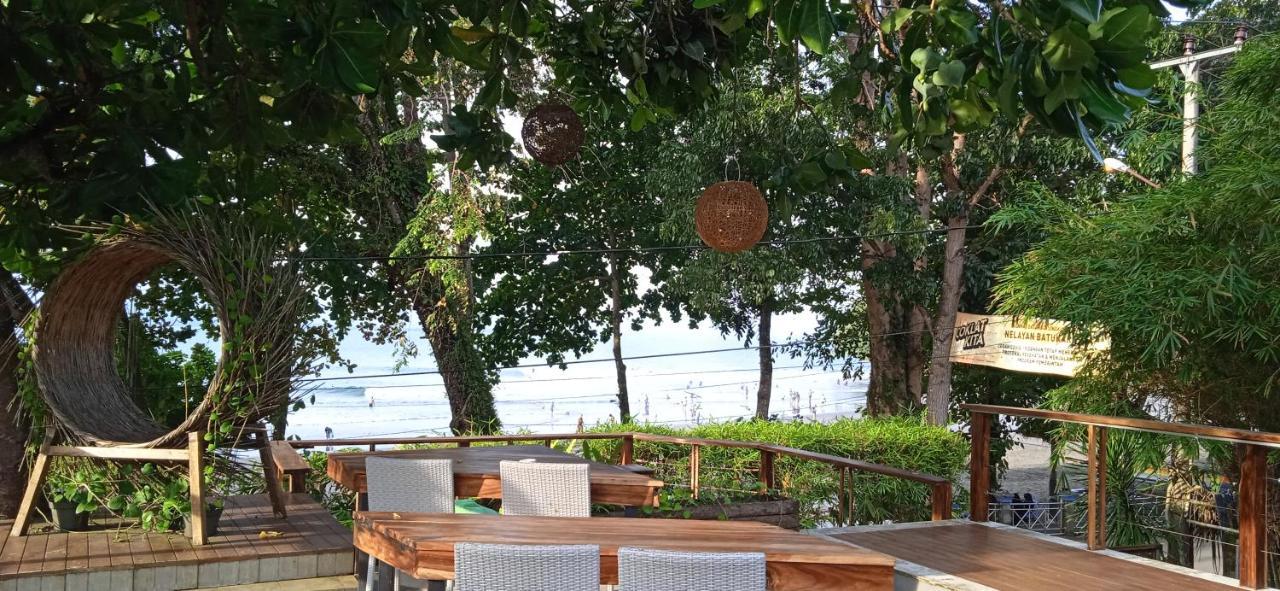 Javacove Beach Hotel Batukaras Экстерьер фото